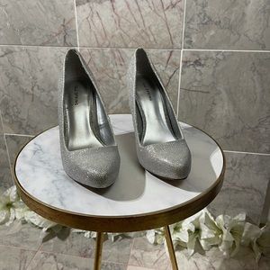 Beautiful heels size 9